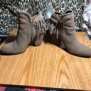 DOLCE VITA SUEDE BOOTIES 6 EUC